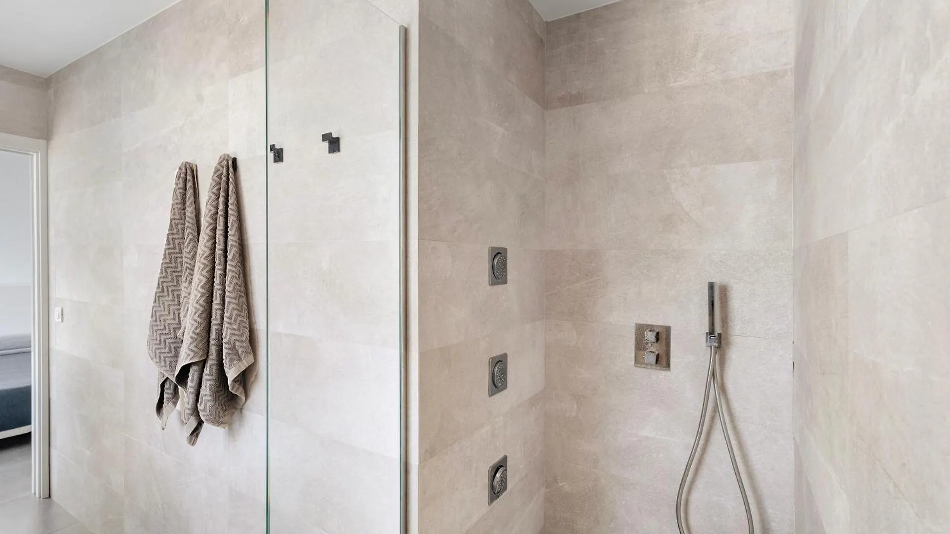 אדחה Villa Tulio Homme 2 0*,  ספרד